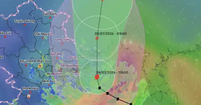 Bão số 1 Maysak đổ bộ Móng Cái chiều tối nay, gió giật cấp 10, sóng cao 3,5 m