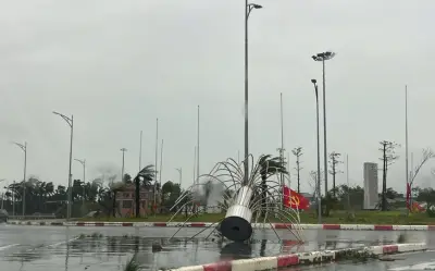 Bão số 1 quần thảo Móng Cái suốt đêm, gây thiệt hại nặng nề