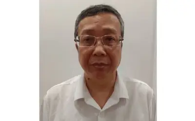 Bắt Thứ trưởng Bộ NN&MT Hoàng Trung vụ nhận hối lộ xuất khẩu sầu riêng