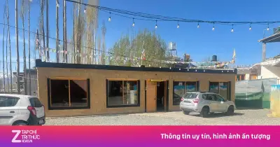 Cô chủ Việt bán cơm phở ở độ cao 4.000 m dưới chân Himalaya