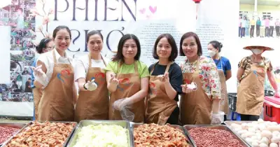 Cô giáo Hà Nội 14 lần hiến máu, nấu bếp 0 đồng suốt 2 năm