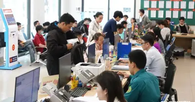 Chủ tịch phường, xã ở TP.HCM được ủy quyền phê duyệt tinh giản biên chế