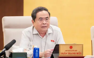 Chủ tịch Quốc hội: Cắt giảm 38 thủ tục hành chính, 40 điều kiện kinh doanh