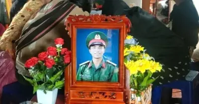Chiến sĩ 20 tuổi hy sinh thân mình cứu hai người bị điện giật