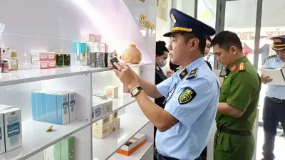 Chặn hàng giả từ không gian mạng: Thách thức và giải pháp công nghệ