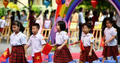 Chính phủ yêu cầu hoàn thành sắp xếp trường công trước 30/8
