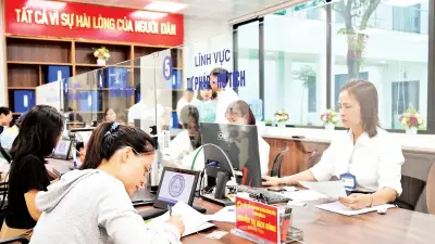 Chuyển đổi số bứt tốc sau một năm vận hành chính quyền hai cấp tại Hà Nội