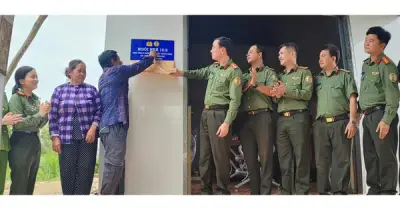 Công an cửa khẩu Tân Sơn Nhất trao tặng nhà 19/8 cho lực lượng ANTT khó khăn