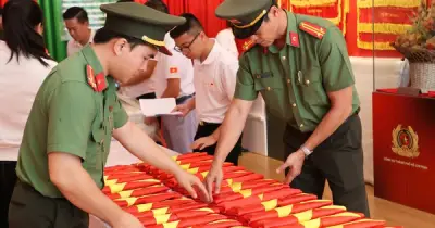 Công an TP.HCM tiếp nhận hơn 150 di ảnh liệt sĩ phục dựng trao thân nhân