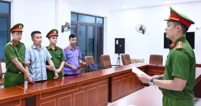 Công an Tuyên Quang giữ khẩn cấp giáo viên vụ điểm 10 môn toán