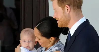Con của Hoàng tử Harry không biết ông nội là Vua Charles