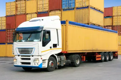 Cựu Chủ tịch bị khởi tố, vợ bị tạm hoãn xuất cảnh: Việt Phát làm ăn ra sao?