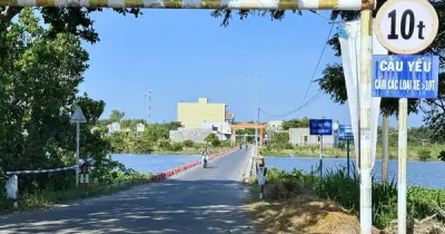 Cầu xuống cấp ở Quảng Ngãi: Người dân lo lắng, chờ ngày thay thế
