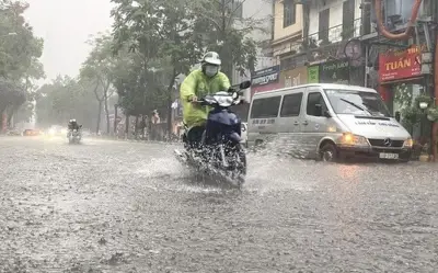 Dự báo thời tiết hôm nay 7/7: Bắc Bộ, Nam Bộ có mưa rào và dông rải rác