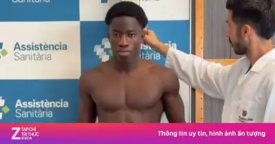 Ebrima Tunkara: Tài năng trẻ 16 tuổi gây sốt với thể hình vượt trội tại Barcelona