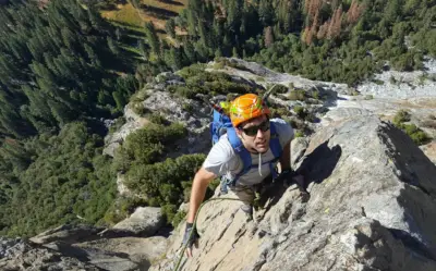Erik Weihenmayer: Người mù đầu tiên chinh phục Everest trở thành GWR ICON 2026