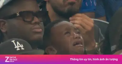 FIFA gây tranh cãi vì phát cảnh CĐV nhí khóc ở bán kết World Cup 2026