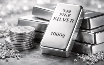 Giá bạc trong nước đồng loạt giảm mạnh, thế giới tăng nhẹ