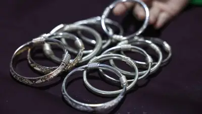 Giá bạc trong nước và thế giới phục hồi mạnh sáng 2/7