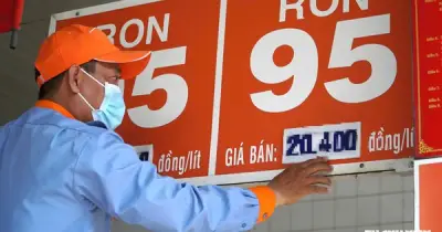 Giá xăng dầu hôm nay 17/7/2026: Xăng E10 dưới 21.000 đồng sau khi tăng