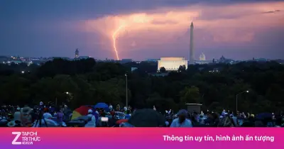 Giông sét tại nơi ông Trump phát biểu, người dân sơ tán khẩn