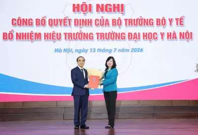 Giáo sư Nguyễn Hữu Tú tái bổ nhiệm Hiệu trưởng Đại học Y Hà Nội
