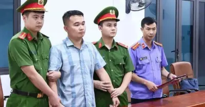 Giáo viên Nguyễn Hà Duy bị bắt khẩn cấp vụ 140 điểm 10 Toán