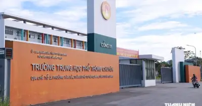 Giáo viên Tuyên Quang đầu thú: Giá trị pháp lý của sự tự nguyện trong vụ án gian lận thi cử