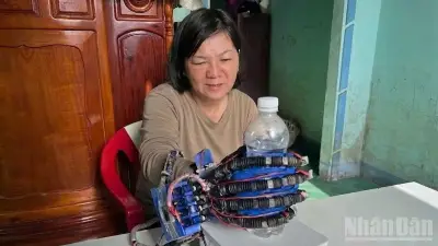 Găng tay thông minh tích hợp AI đoạt giải nhất cuộc thi sáng tạo Lâm Đồng