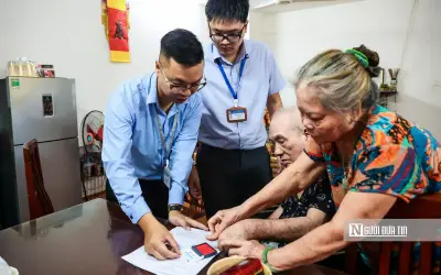 Hà Nội hoàn thành 94,2% hồ sơ chi trả lương hưu, trợ cấp BHXH