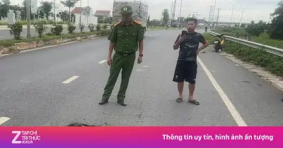 Hố tử thần sâu 3m giữa đường gom KCN Samsung Thái Nguyên