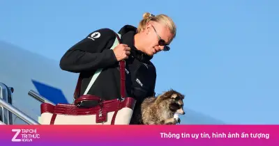 Haaland về nước trên chuyên cơ được F-35 hộ tống, 90.000 người chào đón