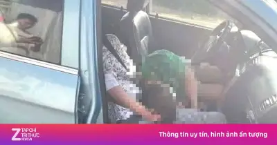 Hai người đàn ông tử vong trong ô tô đỗ ven quốc lộ 32 tại Phú Thọ