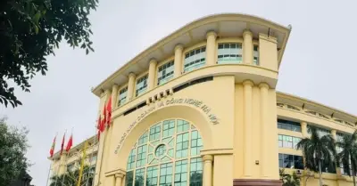 Hai sinh viên bị đình chỉ học vì chửi tục, đe dọa tiêm thuốc độc
