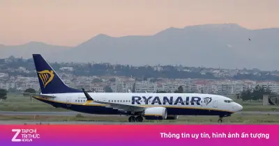 Hành khách bị hút qua cửa sổ máy bay Ryanair ở Hy Lạp