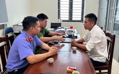 Hành vi bất thường của gà con rể sau khi ly hôn vợ gây xôn xao