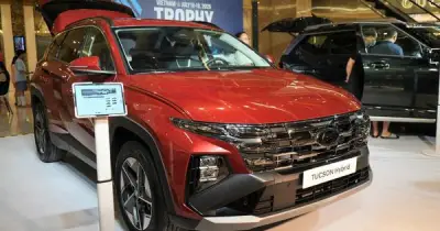 Hyundai Tucson Hybrid dự kiến giá dưới 1 tỉ đồng, đối đầu KIA Sportage Hybrid