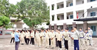 Đại học Công nghệ và Quản lý Hữu Nghị đổi mới đào tạo ô tô với thực hành thực tế