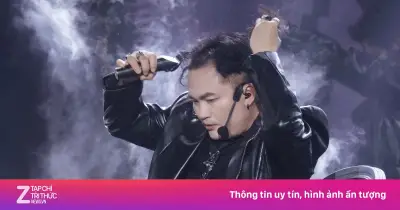 Đại Nghĩa tự cạo trọc tóc trên sân khấu Anh trai vượt ngàn chông gai