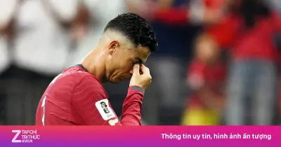 Ibra: 'Muốn vô địch World Cup, Martinez phải dám cho Ronaldo dự bị'