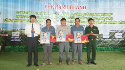 Khánh thành trường học và thắp sáng vùng biên tại xã Yên Sơn