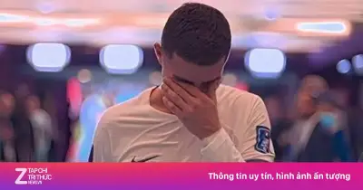 Khoảnh khắc 'bước đi trong nỗi đau' của Ronaldo tái hiện sau thất bại trước Tây Ban Nha
