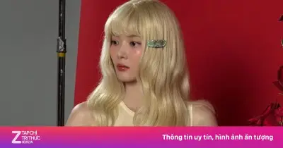 Kim Yoo Jung gây sốc với tóc bạch kim và phong cách trưởng thành