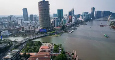 Kinh tế TP.HCM tăng trưởng 8,55%, thu ngân sách hơn 477.000 tỉ sau nửa năm