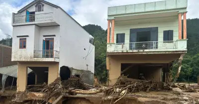 Lai Châu: Hàng loạt nhà trọ móng chenh vênh sau trận lũ quét