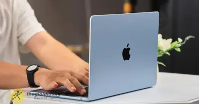 Laptop phổ thông không còn rẻ: Có nên chi thêm cho MacBook?