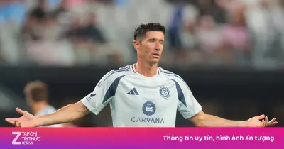 Lewandowski mất 200 triệu euro vì chờ Barca: Quyết định cay đắng