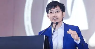 Liang Wenfeng - tỷ phú AI giàu nhất thế giới đầu tiên của Trung Quốc