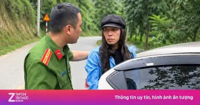 Lào Cai: Người đàn ông đội tóc giả lái ôtô bỏ chạy 10 km khi bị kiểm tra