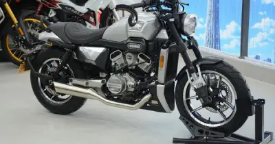 Mô tô cruiser Hàn Quốc Hyosung GV350X về Việt Nam, giá 135 triệu
